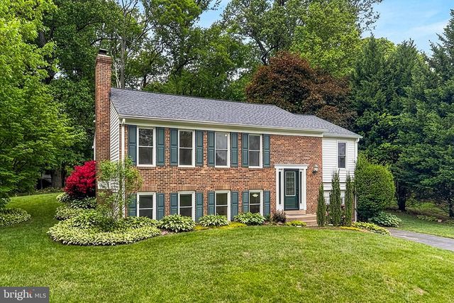 5308 NEW CHURCH CT, Fairfax, VA 22032
