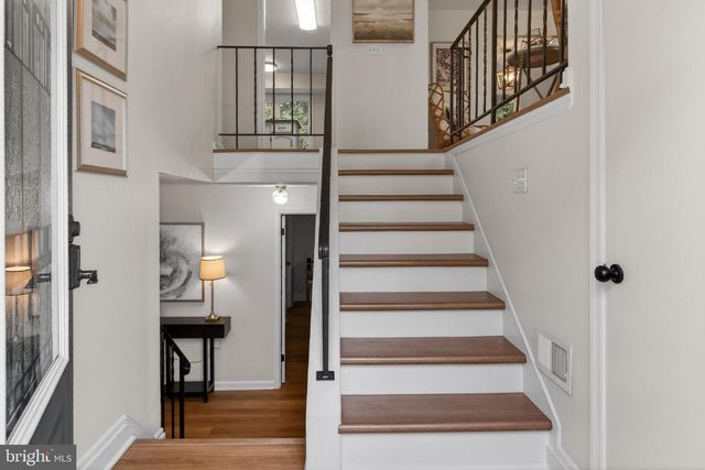 5308 NEW CHURCH CT, Fairfax, VA 22032