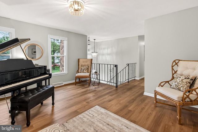 5308 NEW CHURCH CT, Fairfax, VA 22032