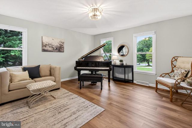 5308 NEW CHURCH CT, Fairfax, VA 22032