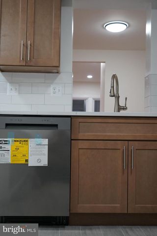 802 W BARRE ST, Baltimore, MD 21230