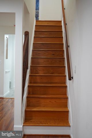 802 W BARRE ST, Baltimore, MD 21230