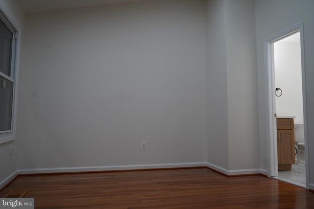 802 W BARRE ST, Baltimore, MD 21230