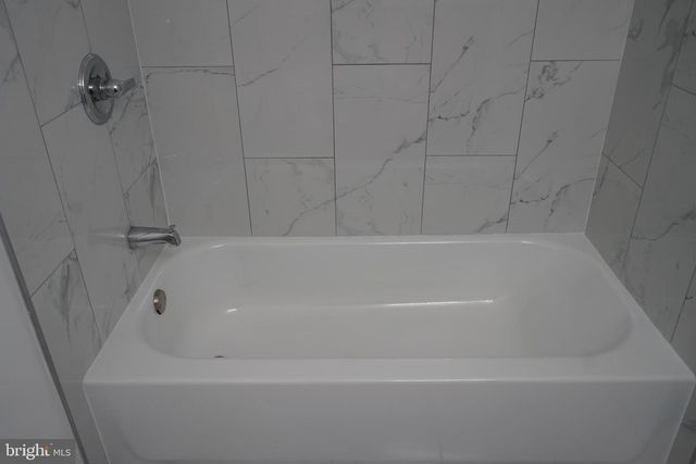 802 W BARRE ST, Baltimore, MD 21230