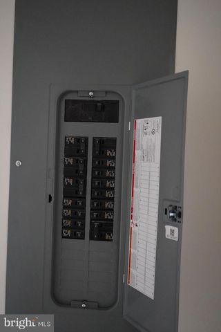 802 W BARRE ST, Baltimore, MD 21230