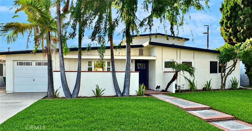 1417 Vuelta Grande, Long Beach, CA 90815 — exterior