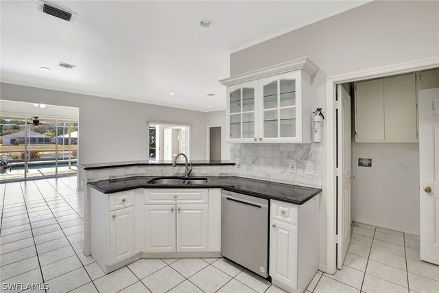 173 Stanhope CIR, Naples, FL 34104