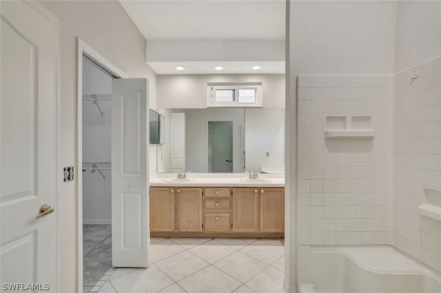 173 Stanhope CIR, Naples, FL 34104