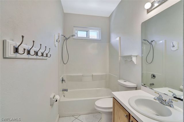 173 Stanhope CIR, Naples, FL 34104