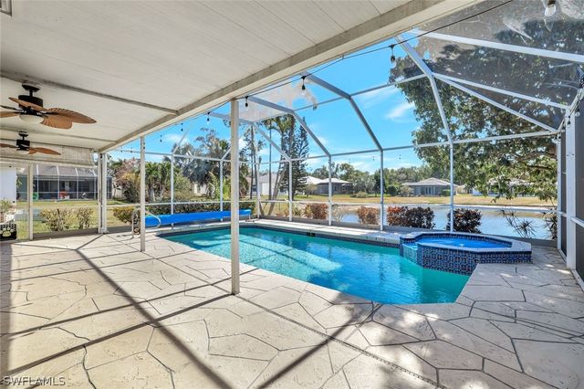 173 Stanhope CIR, Naples, FL 34104