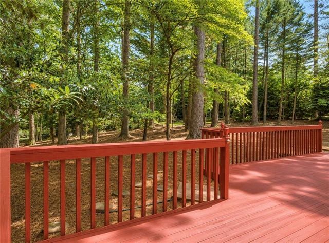 808 Muirfield Court, Woodstock, GA 30189