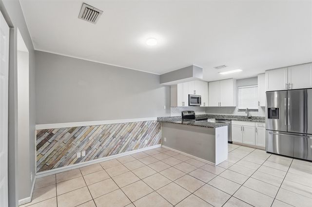 2501 NW 99th Avenue, Coral Springs, FL 33065