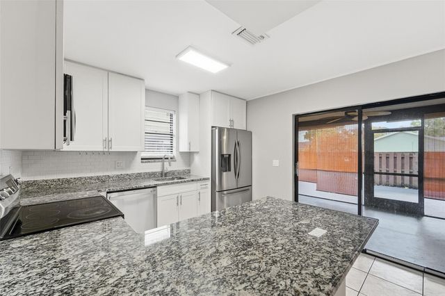2501 NW 99th Avenue, Coral Springs, FL 33065