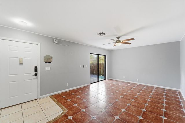 2501 NW 99th Avenue, Coral Springs, FL 33065