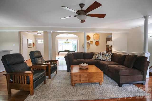 104 Doral Court, Kings Mountain, NC 28086