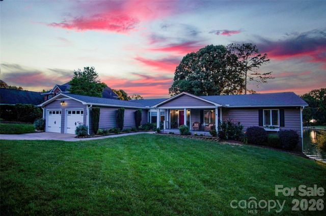 104 Doral Court, Kings Mountain, NC 28086