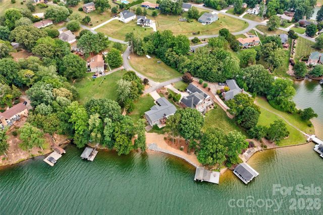 104 Doral Court, Kings Mountain, NC 28086