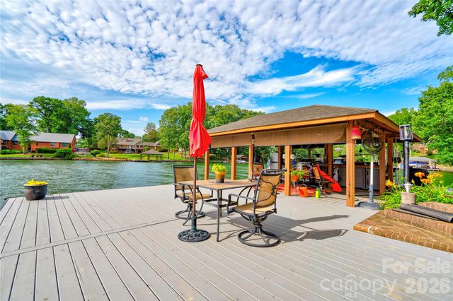 104 Doral Court, Kings Mountain, NC 28086