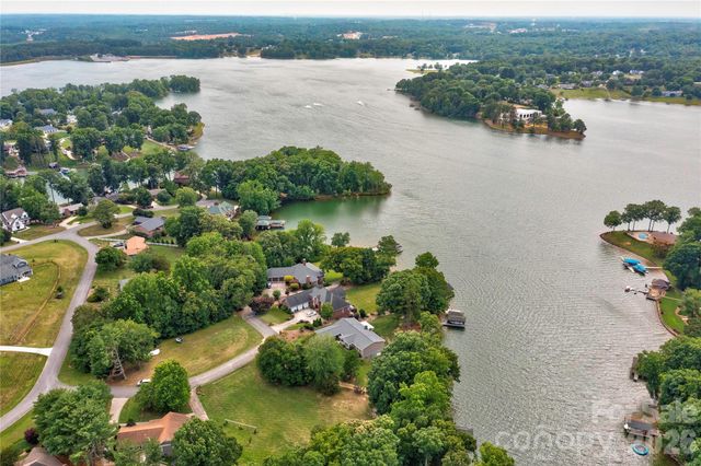 104 Doral Court, Kings Mountain, NC 28086