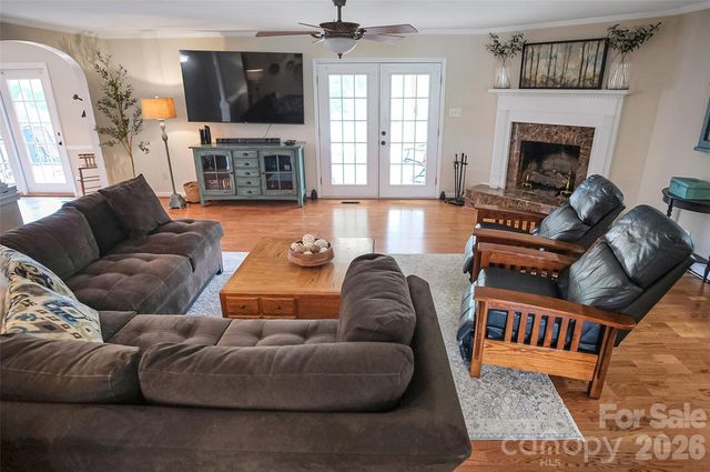 104 Doral Court, Kings Mountain, NC 28086