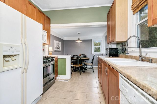 5 Main Street, Asheville, NC 28803