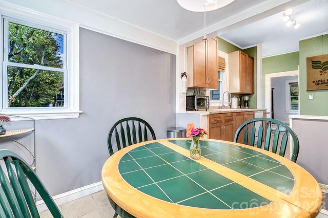 5 Main Street, Asheville, NC 28803