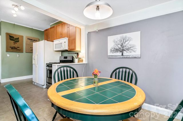 5 Main Street, Asheville, NC 28803