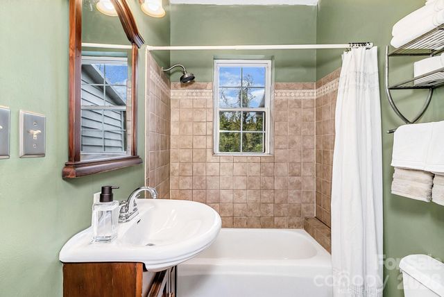5 Main Street, Asheville, NC 28803