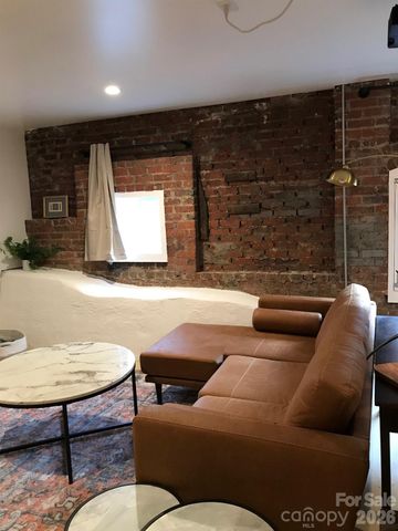 5 Main Street, Asheville, NC 28803