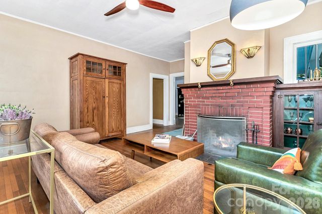 5 Main Street, Asheville, NC 28803