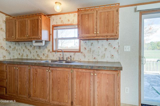 141 W Lykers Road, Root, NY 13317