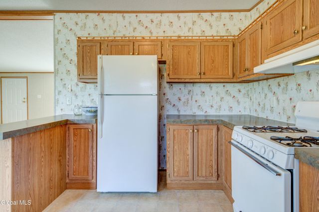 141 W Lykers Road, Root, NY 13317