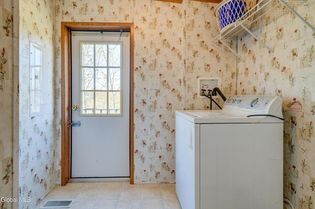 141 W Lykers Road, Root, NY 13317