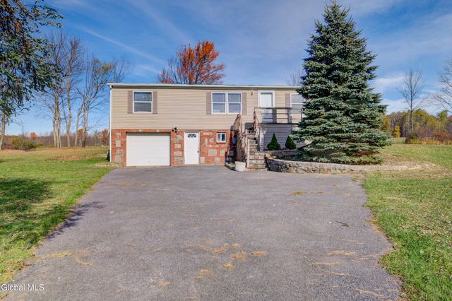 141 W Lykers Road, Root, NY 13317