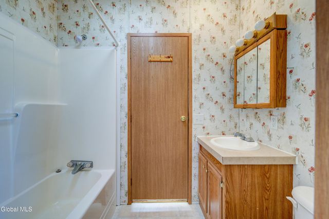 141 W Lykers Road, Root, NY 13317