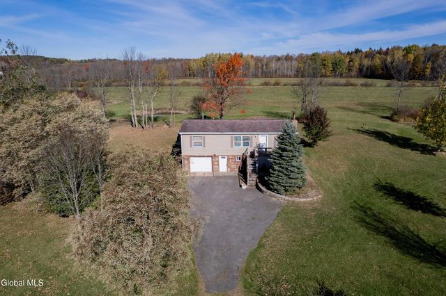 141 W Lykers Road, Root, NY 13317