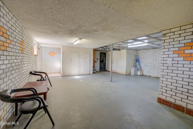 141 W Lykers Road, Root, NY 13317