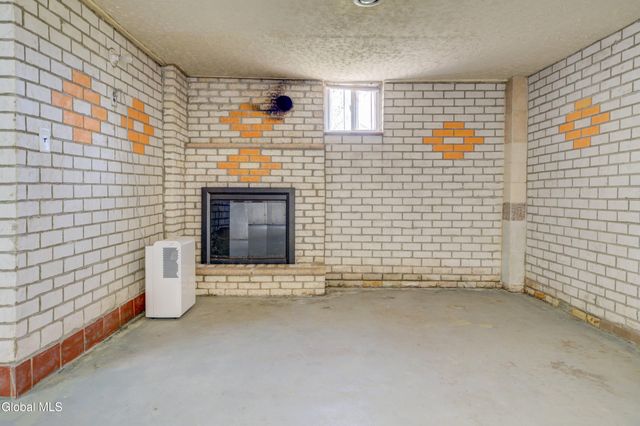 141 W Lykers Road, Root, NY 13317