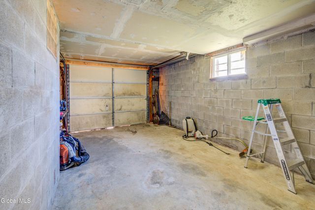 141 W Lykers Road, Root, NY 13317