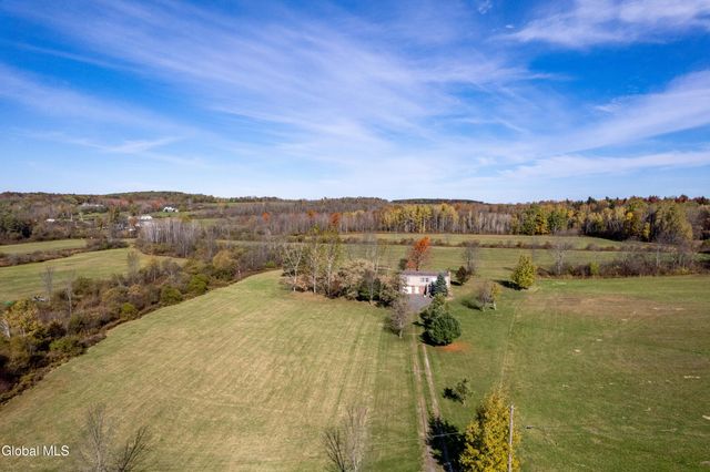 141 W Lykers Road, Root, NY 13317