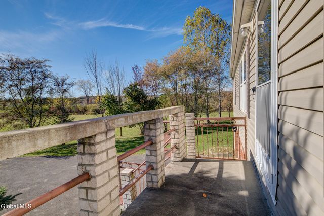 141 W Lykers Road, Root, NY 13317