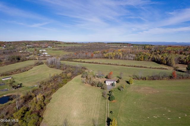 141 W Lykers Road, Root, NY 13317