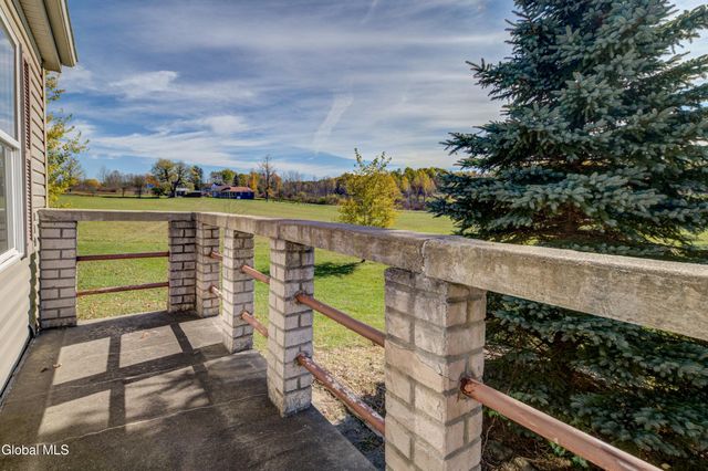 141 W Lykers Road, Root, NY 13317