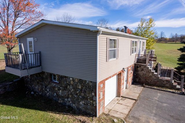 141 W Lykers Road, Root, NY 13317