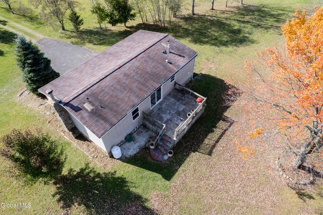 141 W Lykers Road, Root, NY 13317