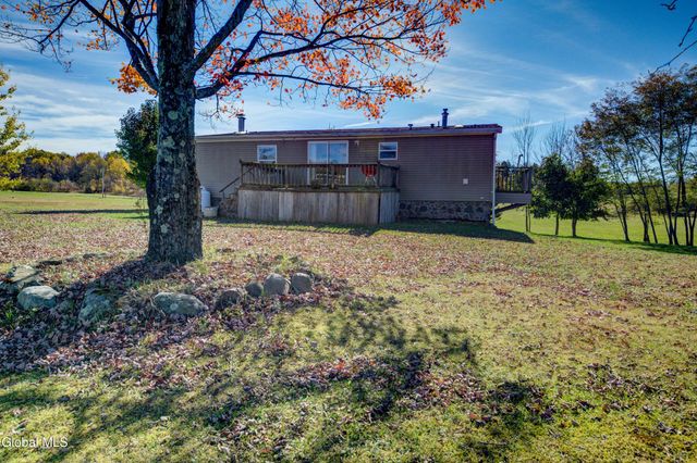 141 W Lykers Road, Root, NY 13317