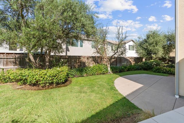 4367 N Brent Avenue, Fresno, CA 93723