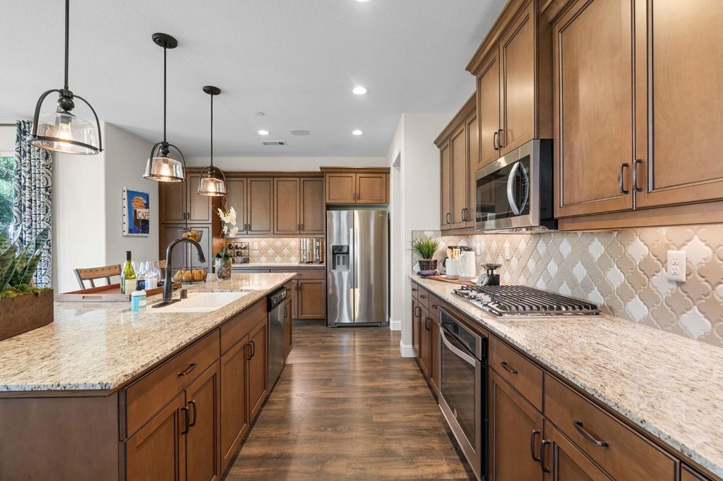 Image 13 of property listing at 4367 N Brent Avenue, Fresno, CA 93723