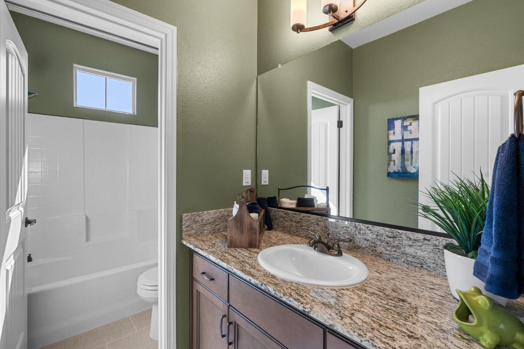 Image 24 of property listing at 4367 N Brent Avenue, Fresno, CA 93723