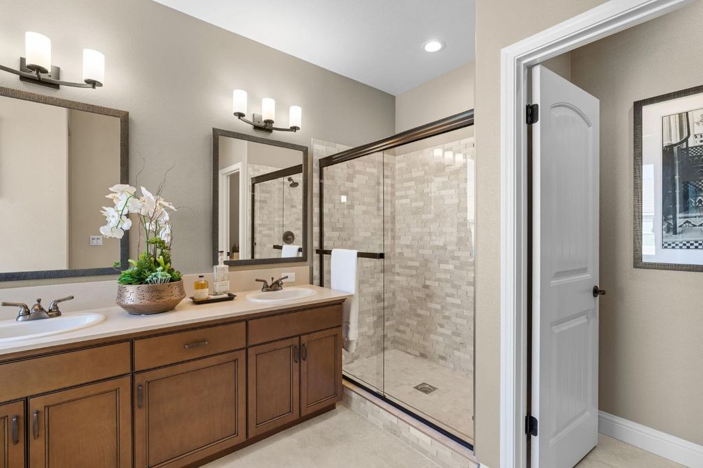 Image 31 of property listing at 4367 N Brent Avenue, Fresno, CA 93723